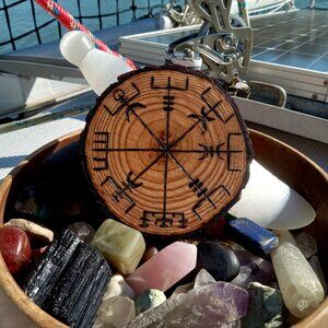 VEGVISIR Viking Compass Coaster